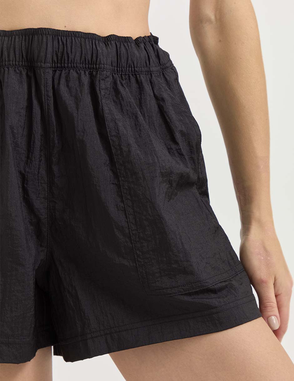 Short con bolsillos Athleta para entrenamiento mujer
